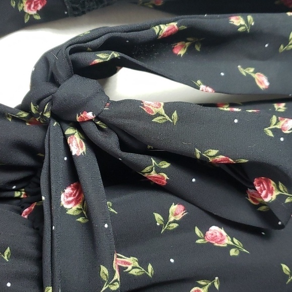 Disney Princess Womens Rosebud & Polkadot Print Bell Sleeve Romper Size L - Picture 7 of 16